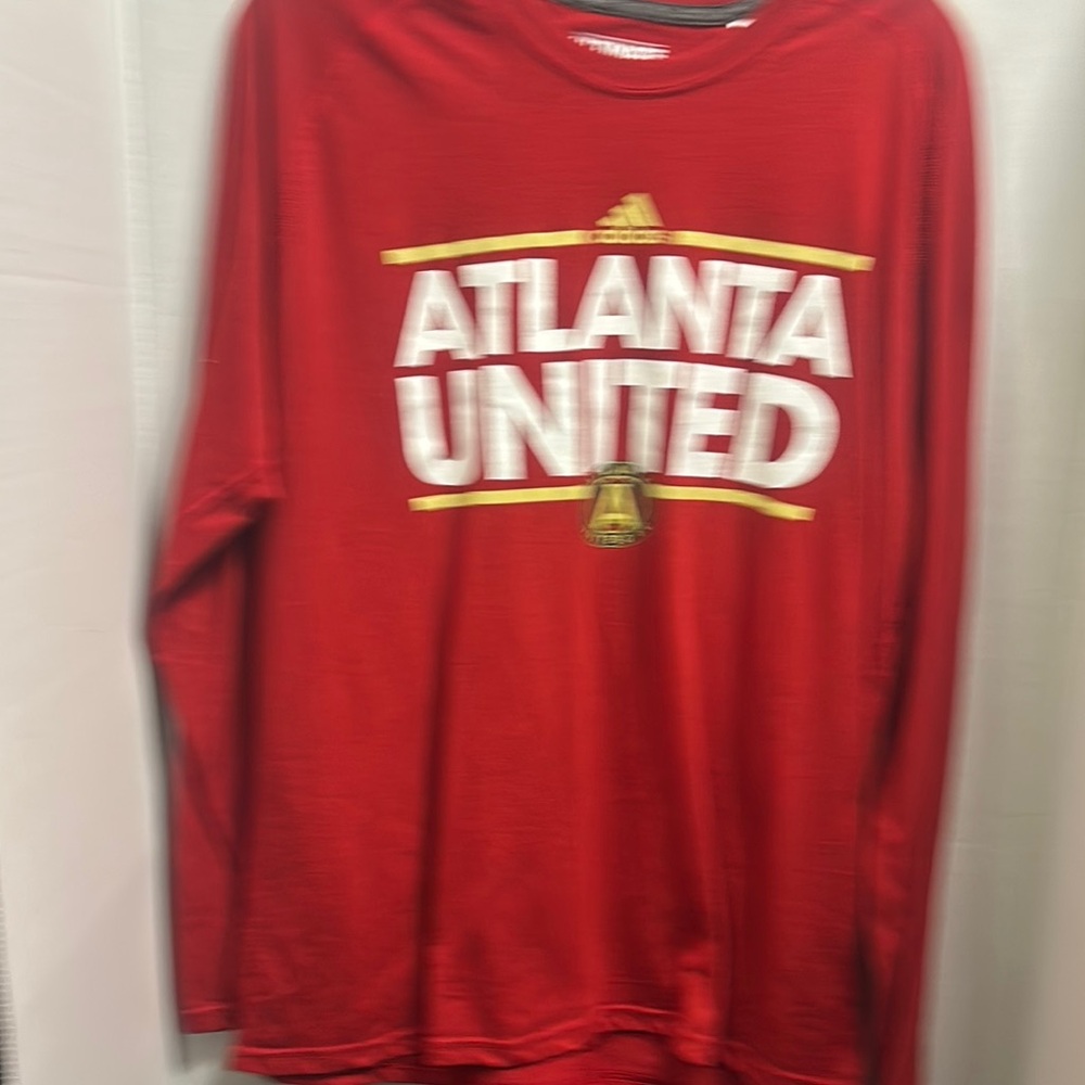 Atlanta United Adidas Red Long Sleeve Shirt size XL